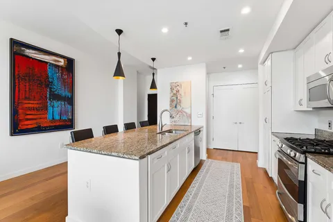 $575,000 | 900 20th Avenue South, Unit 709, Nashville, TN 37212