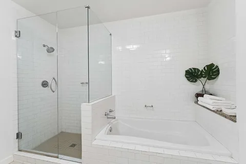 $575,000 | 900 20th Avenue South, Unit 709, Nashville, TN 37212