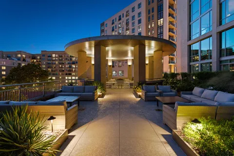 $575,000 | 900 20th Avenue South, Unit 709, Nashville, TN 37212