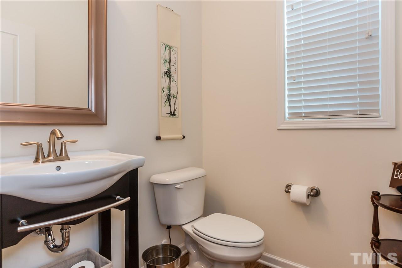 5618 Wade Park Boulevard Raleigh, NC 27607 - Photo 14 of 25