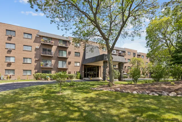 $131,500 | 235 North Mill Road, Unit 115B, Addison, IL 60101