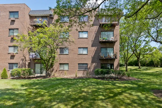 $131,500 | 235 North Mill Road, Unit 115B, Addison, IL 60101
