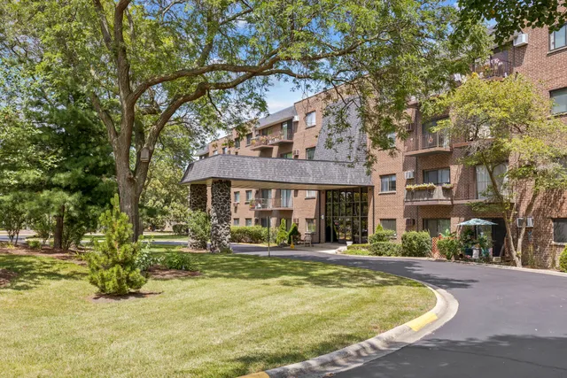 $131,500 | 235 North Mill Road, Unit 115B, Addison, IL 60101