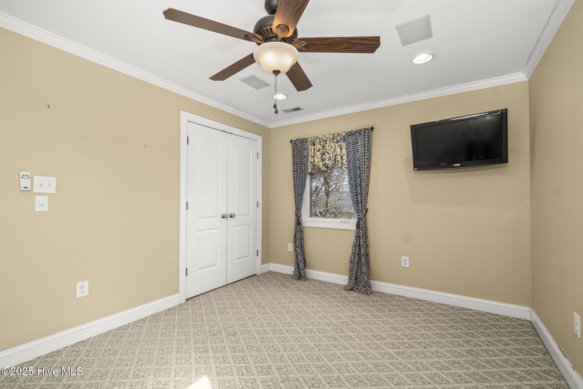 955 Becton Road Havelock, NC 28532 - Photo 34 of 57 Guest bedroom 2