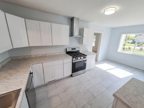 $224,500 | 110 Hillsdale Street, Hillsdale, MI 49242