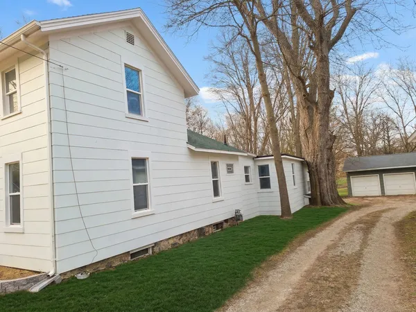 $224,500 | 110 Hillsdale Street, Hillsdale, MI 49242