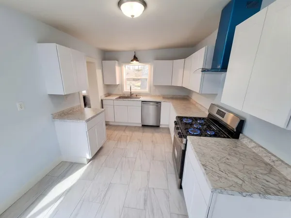 $224,500 | 110 Hillsdale Street, Hillsdale, MI 49242