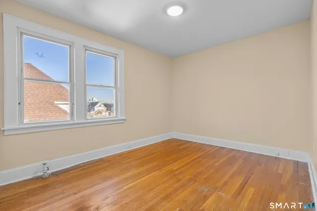 a view of empty room with window