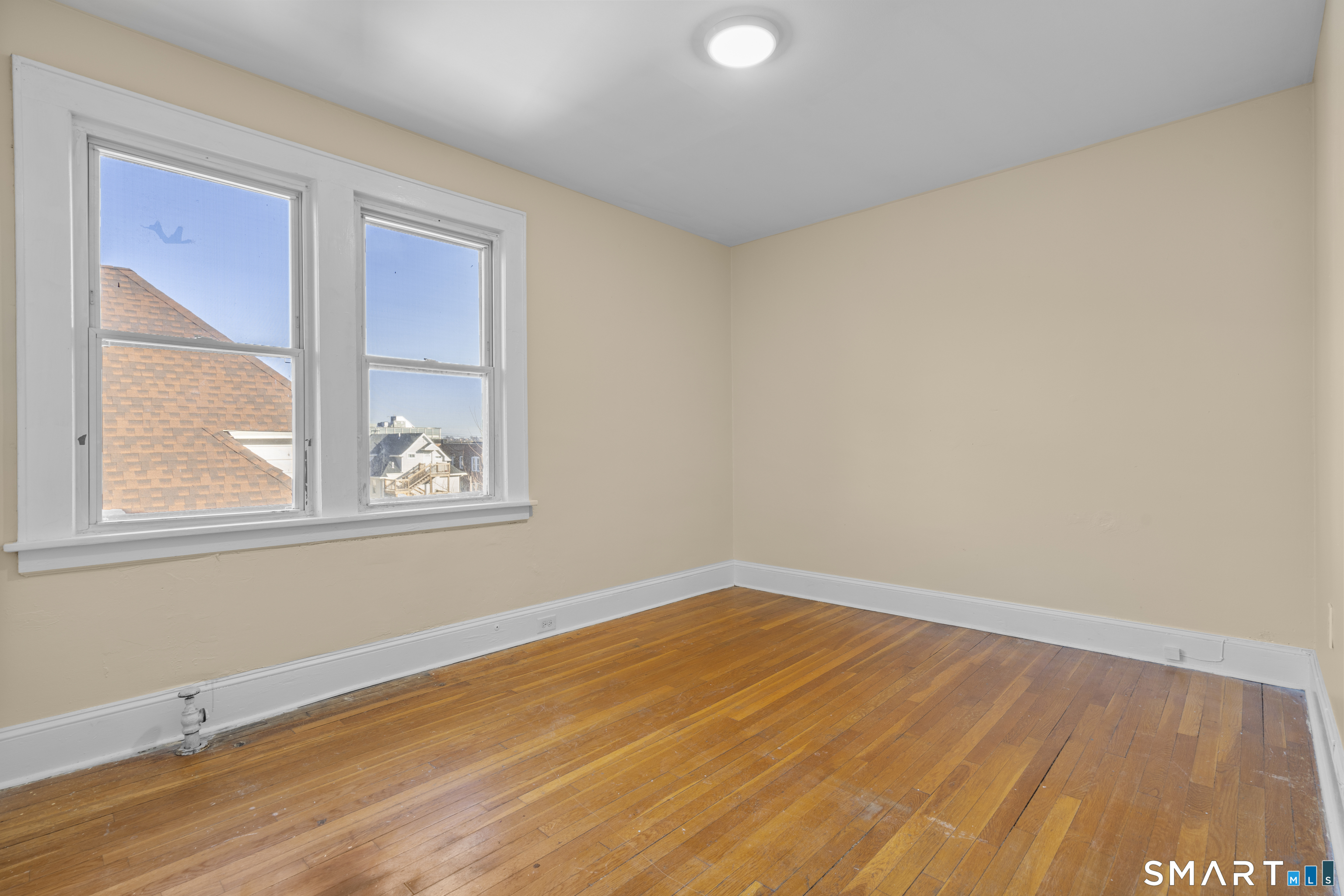 51 Marion Street Bridgeport, CT 06606 - Photo 11 of 39