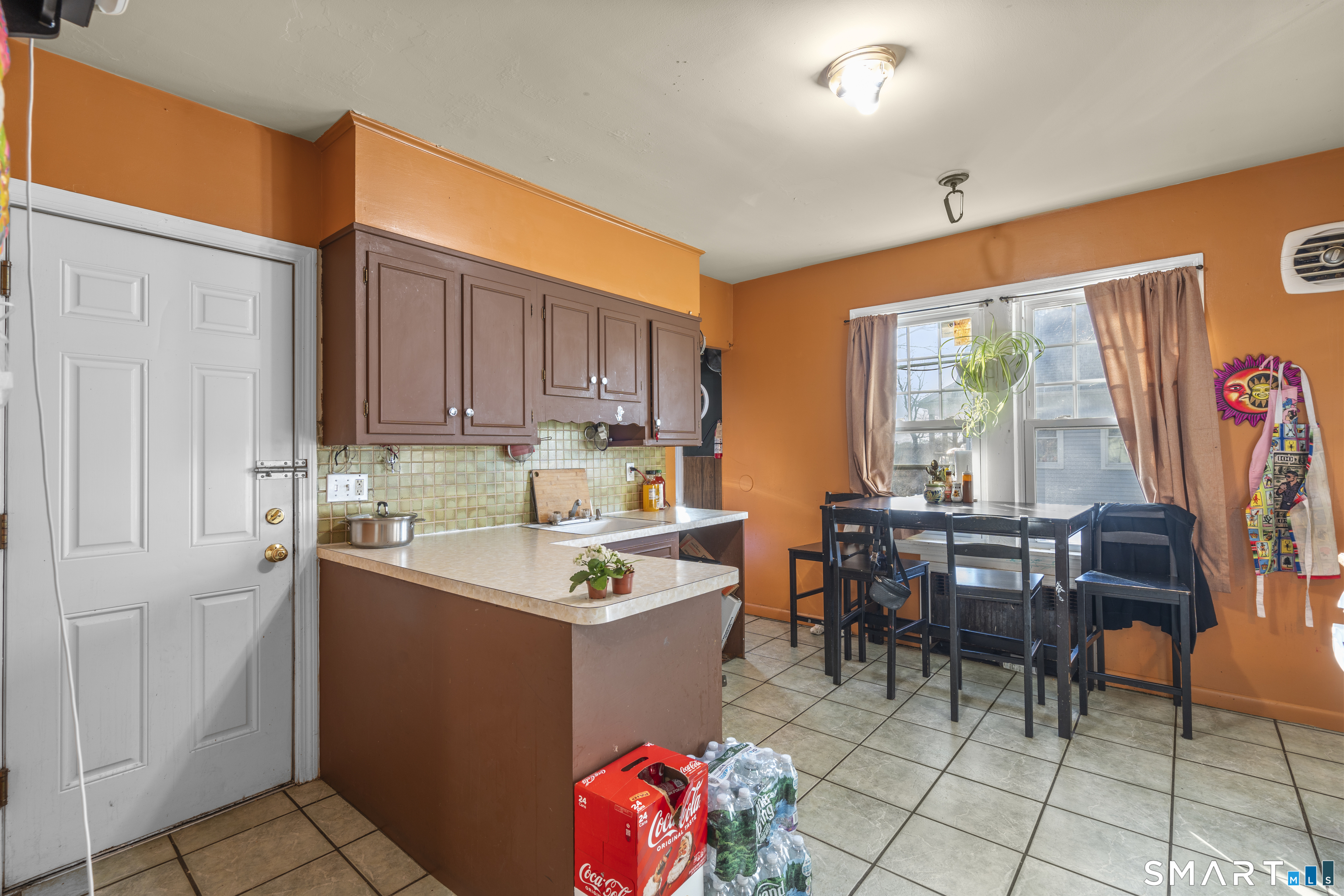 51 Marion Street Bridgeport, CT 06606 - Photo 24 of 39 Second Floor Unit