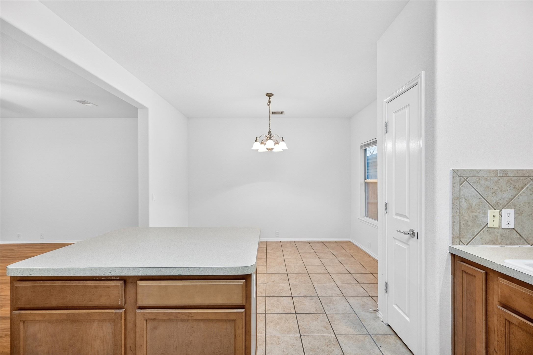 23613 Twisting Falls Drive Spring, TX 77373 - Photo 16 of 39