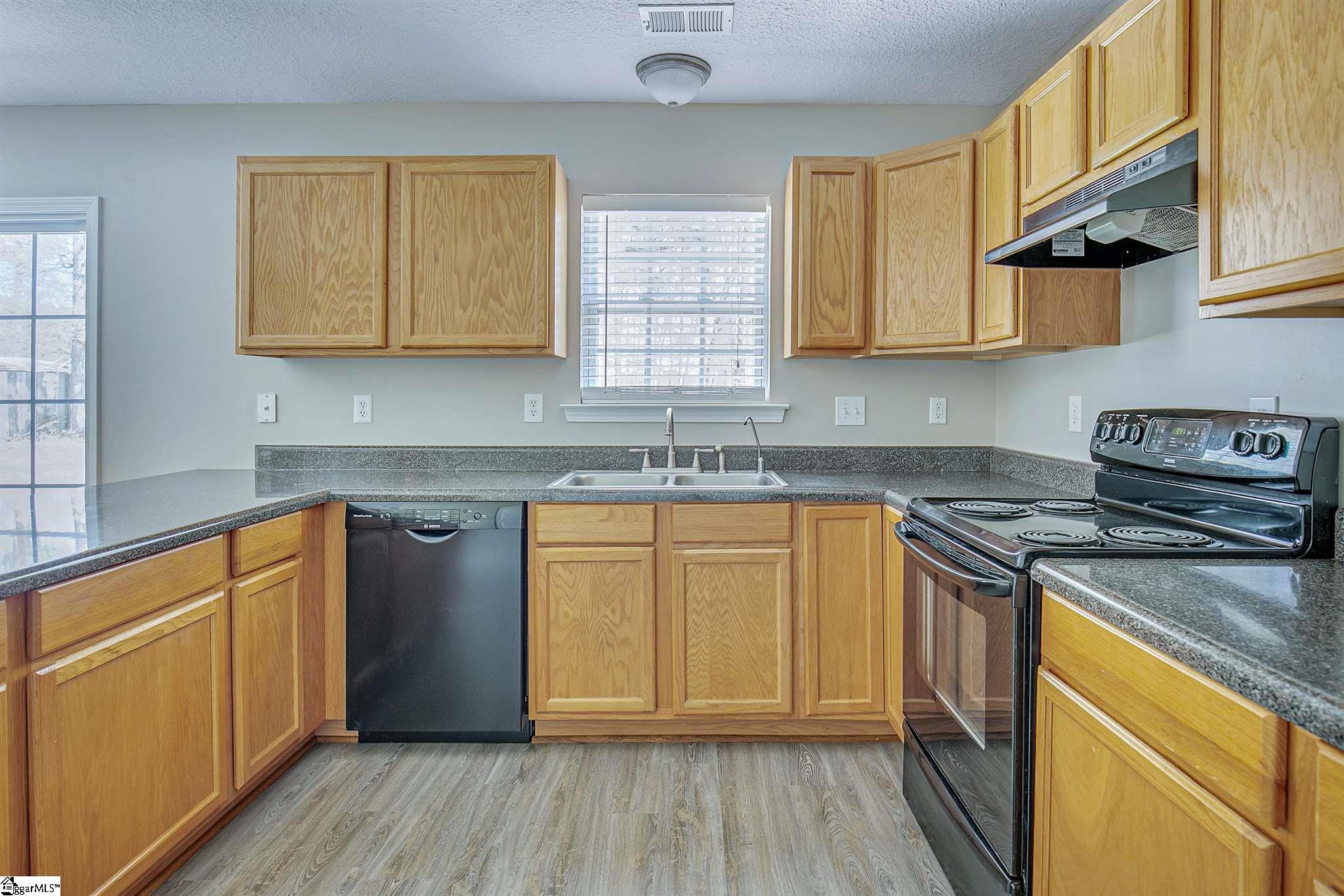 23 Buck Trail Fountain Inn, SC 29644 - Photo 15 of 33