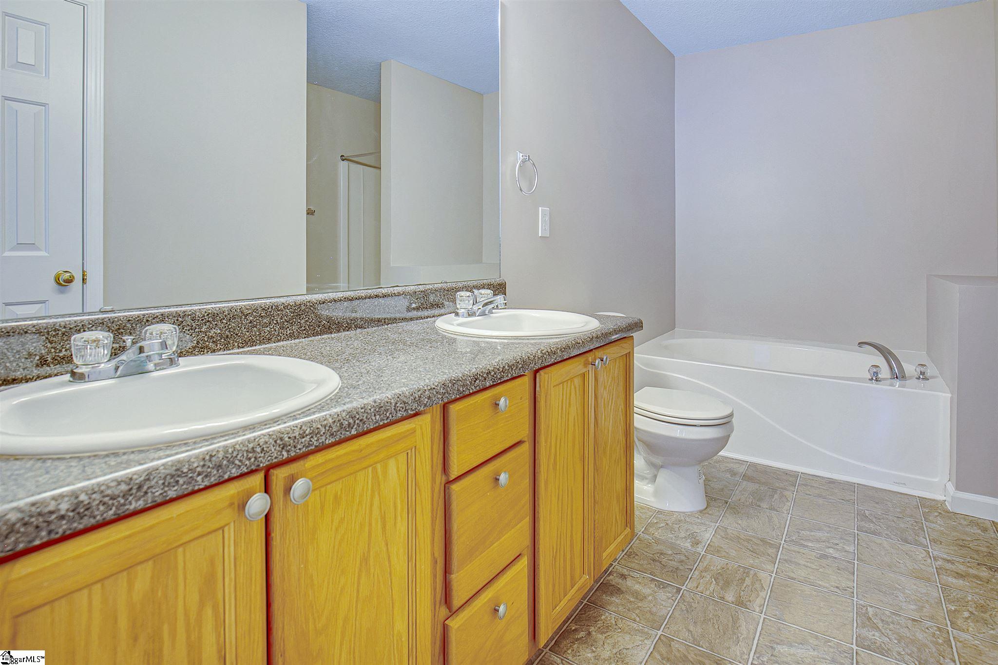 23 Buck Trail Fountain Inn, SC 29644 - Photo 21 of 33