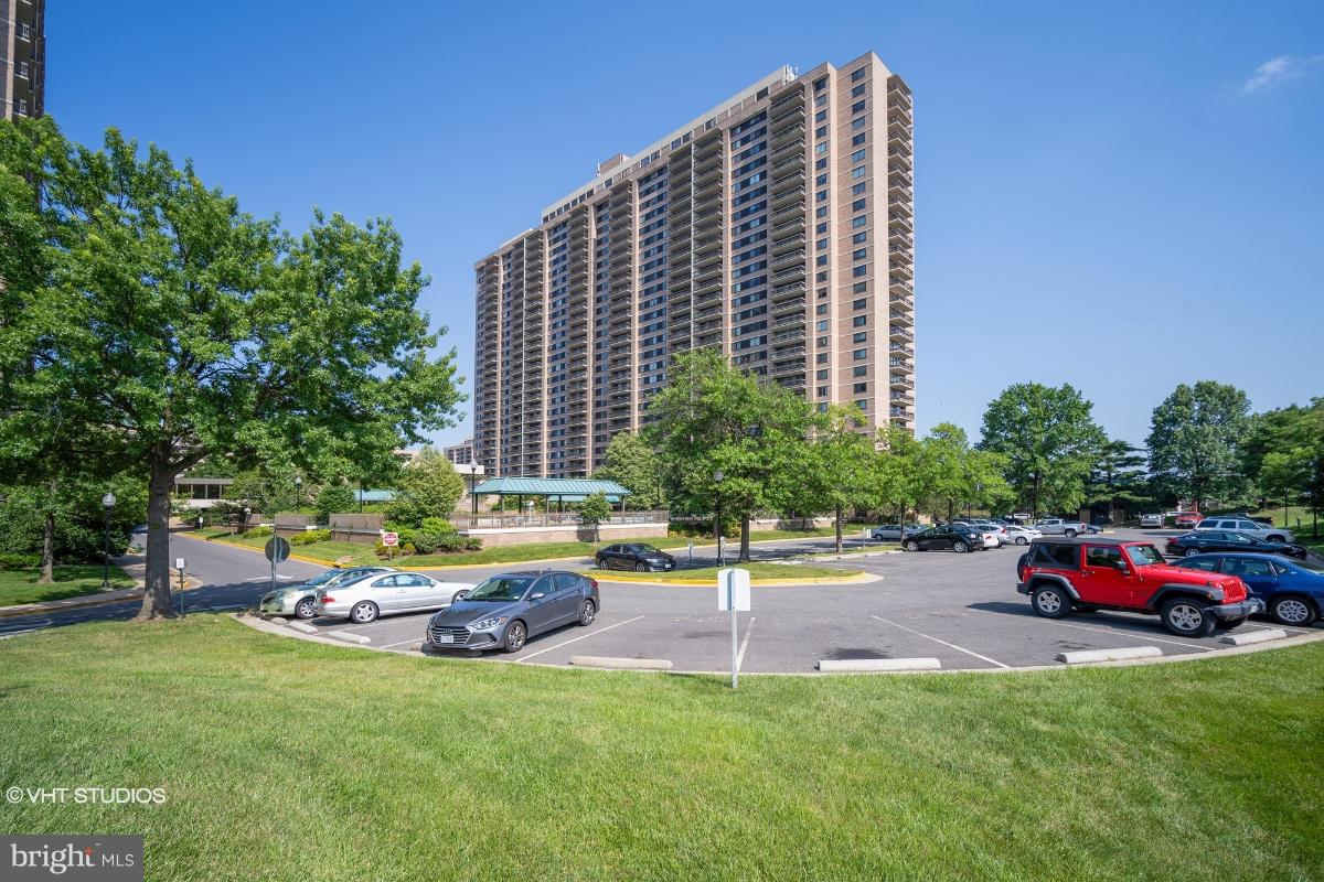 5501 Seminary Road, Unit 1714S Falls Church, VA 22041 - Photo 2 of 25 Exterior (Front)