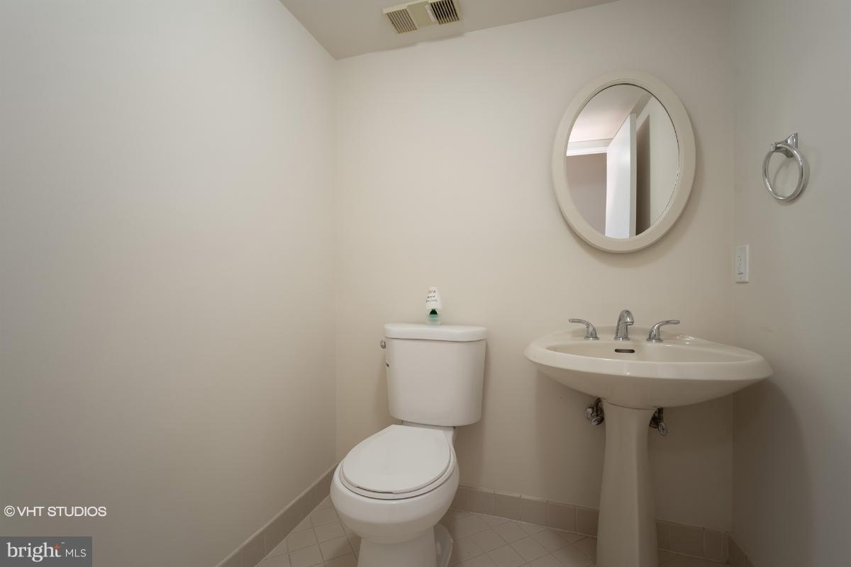 5501 Seminary Road, Unit 1714S Falls Church, VA 22041 - Photo 24 of 25 Bath