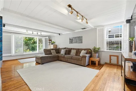 $2,149,000 | 4963 Haskell Avenue, Encino, CA 91436