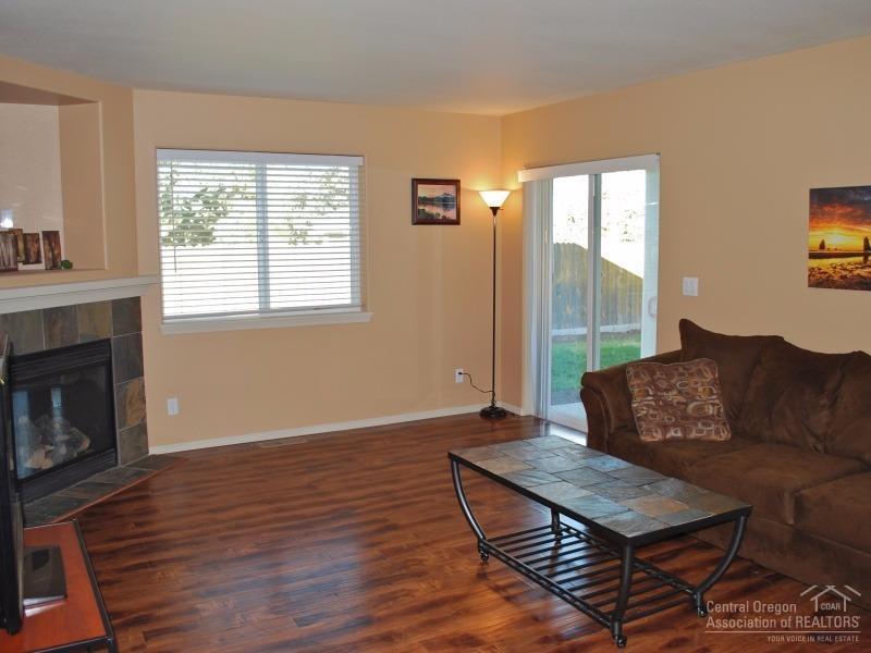 21366 Pecoraro Loop Bend, OR 97701 - Photo 3 of 13 Additional Photo