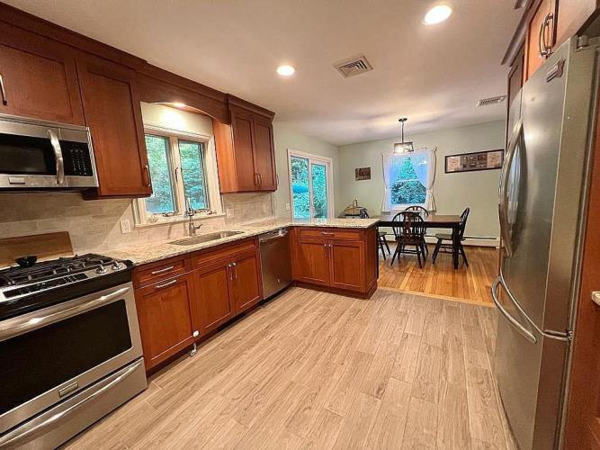 61 Malcolm Road Mahwah, NJ 07430 - Photo 13 of 21