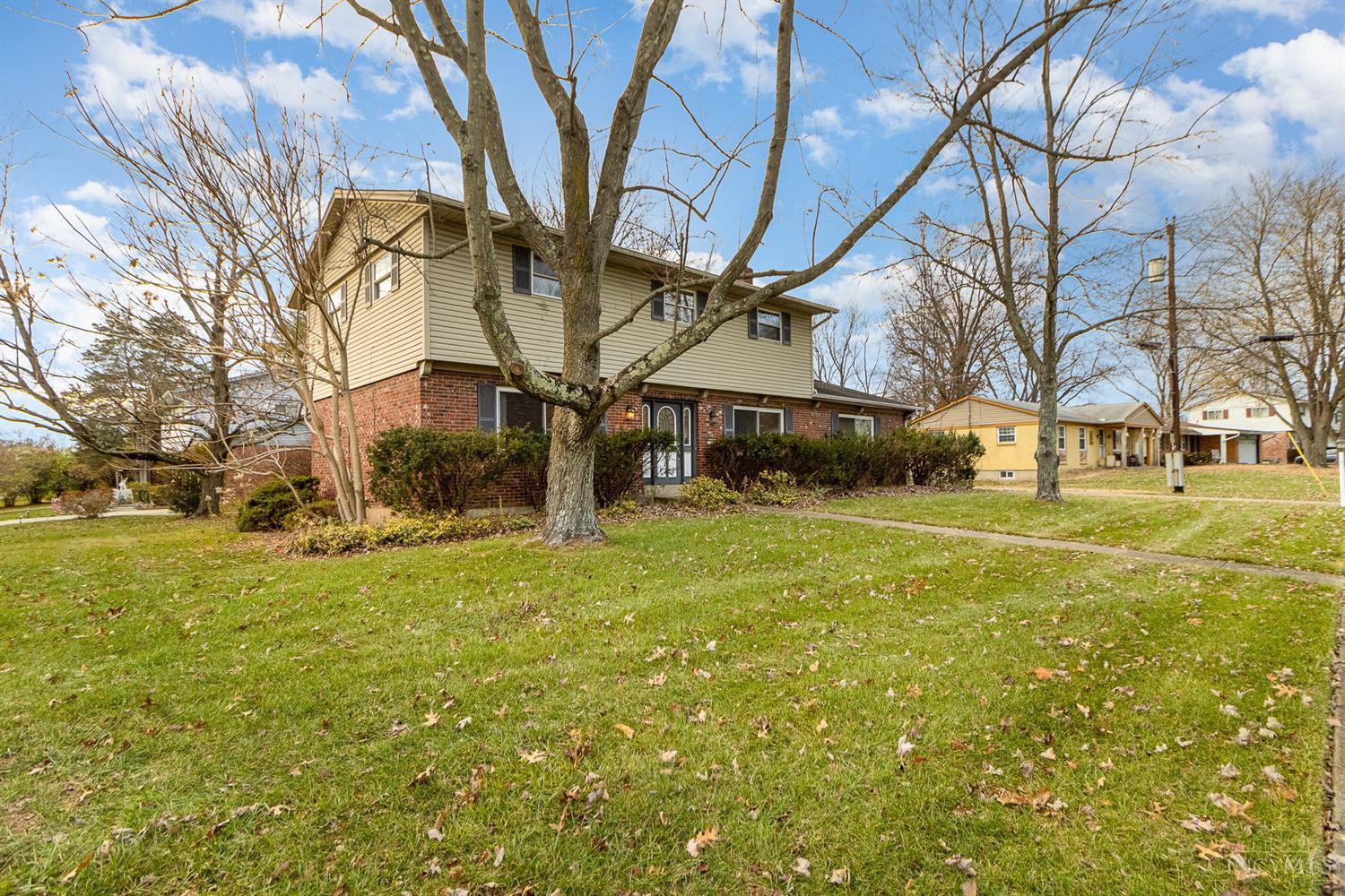 1529 8 Mile Road Cincinnati, OH 45255 - Photo 4 of 39 Gallery Image 4
