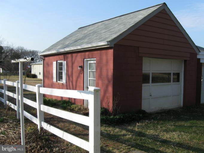3001 Damascus Road Brookeville, MD 20833 - Photo 4 of 19 Exterior (Rear)