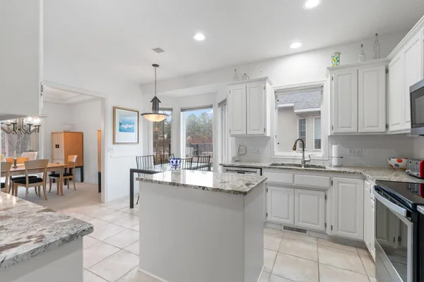 $654,900 | 12525 42nd Avenue North, Plymouth, MN 55441