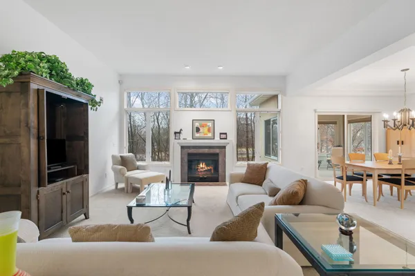 $654,900 | 12525 42nd Avenue North, Plymouth, MN 55441