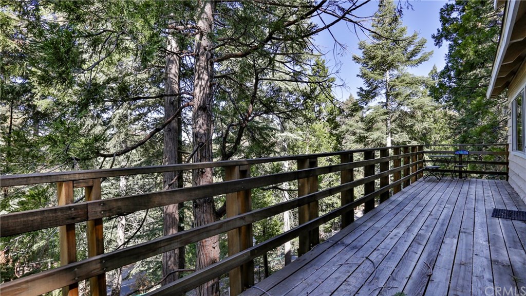 571 Grass Valley Road Lake Arrowhead, CA 92352 - Photo 20 of 41