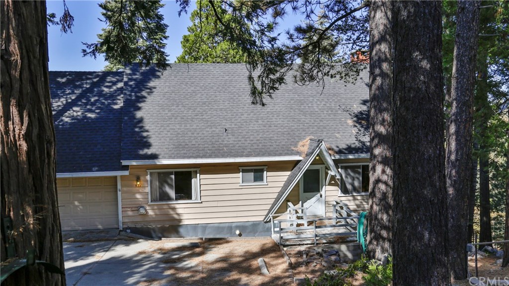 571 Grass Valley Road Lake Arrowhead, CA 92352 - Photo 3 of 41