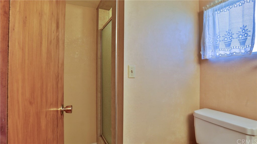 571 Grass Valley Road Lake Arrowhead, CA 92352 - Photo 30 of 41