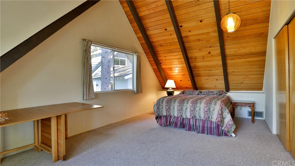 571 Grass Valley Road Lake Arrowhead, CA 92352 - Photo 31 of 41