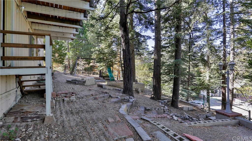 571 Grass Valley Road Lake Arrowhead, CA 92352 - Photo 40 of 41