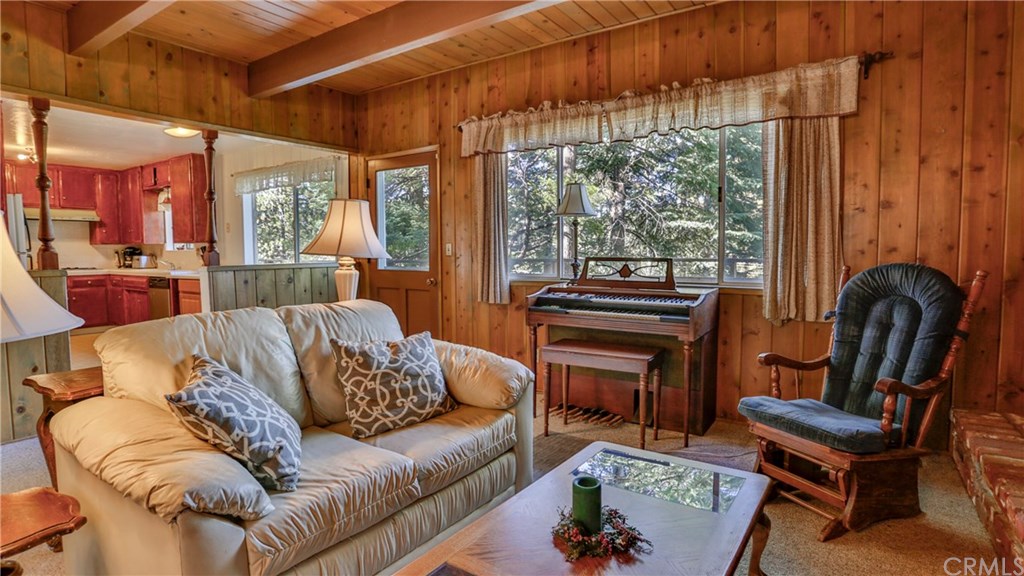 571 Grass Valley Road Lake Arrowhead, CA 92352 - Photo 8 of 41