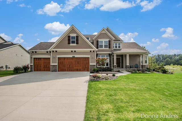 $850,000 | 1936 Red Barn Drive, Hudsonville, MI 49426