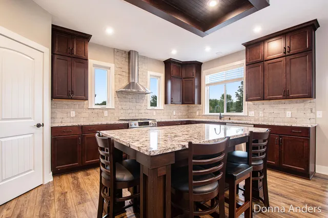 $850,000 | 1936 Red Barn Drive, Hudsonville, MI 49426