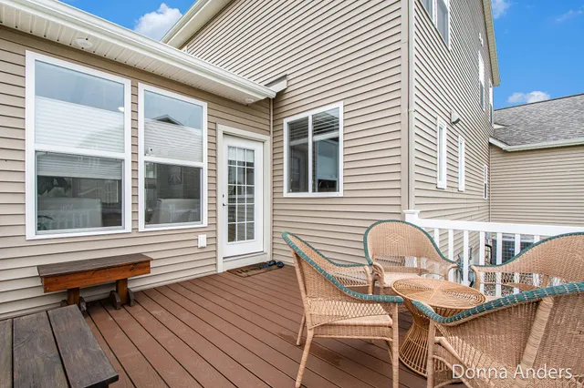 $850,000 | 1936 Red Barn Drive, Hudsonville, MI 49426