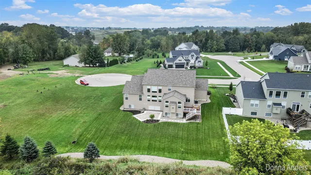 $850,000 | 1936 Red Barn Drive, Hudsonville, MI 49426