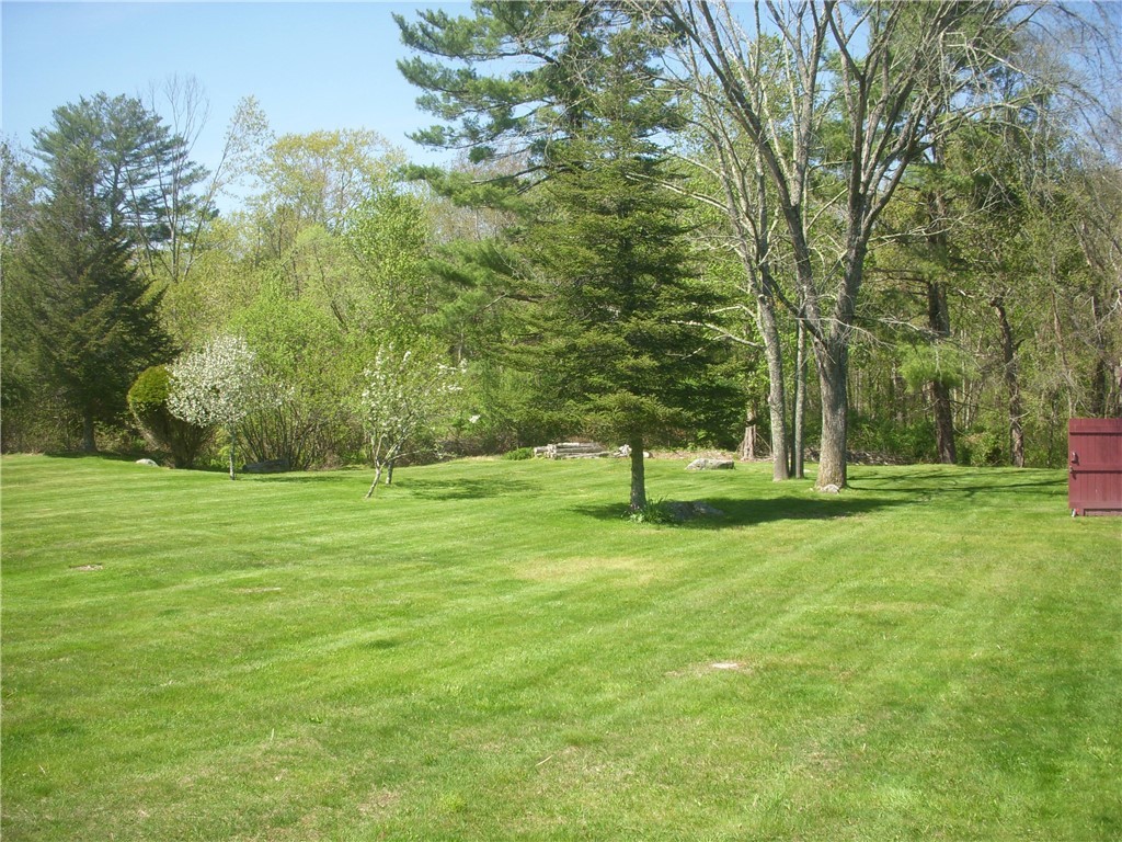 89 Moosup Valley Road Foster, RI 02825 - Photo 9 of 33