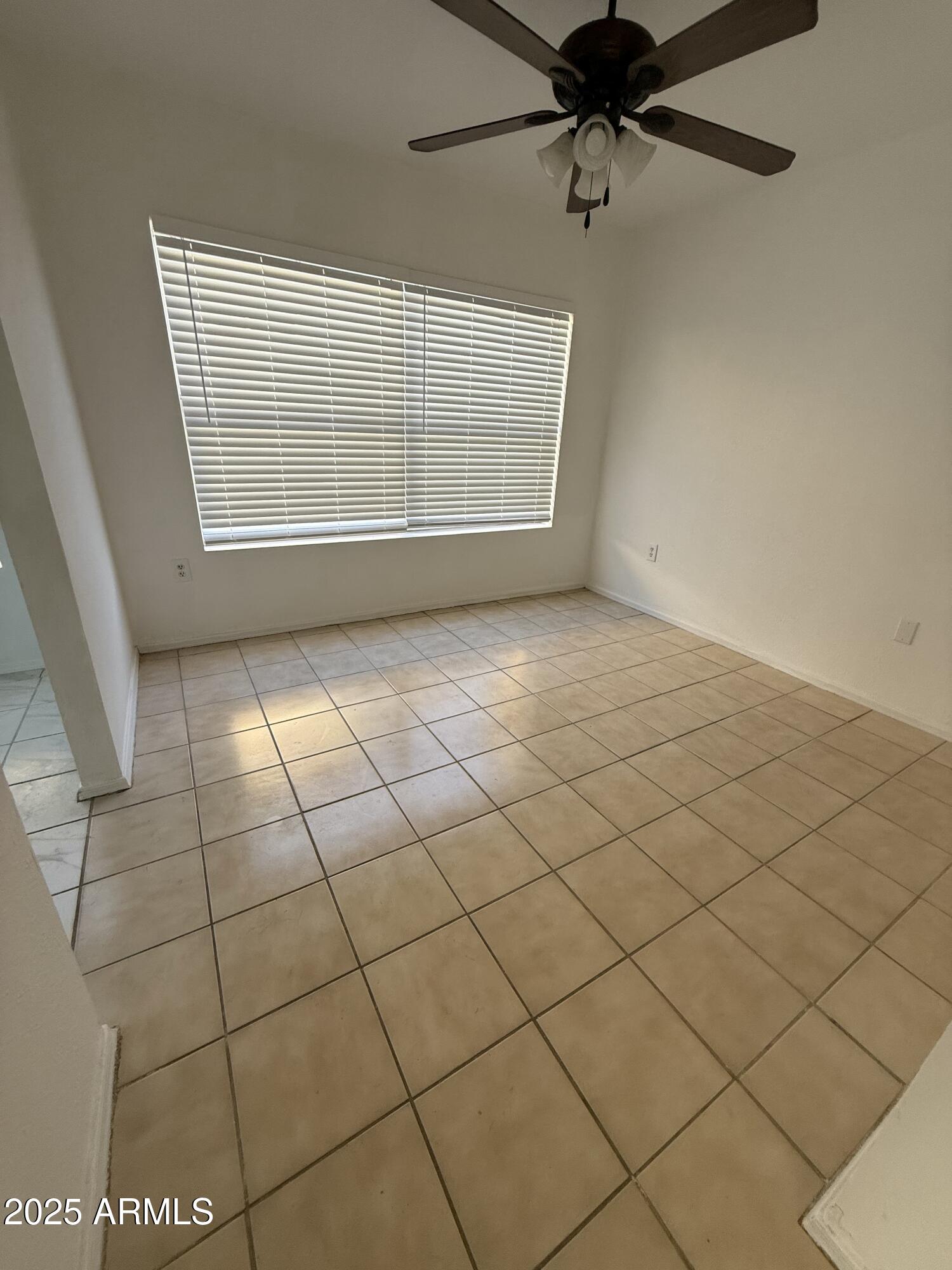 6252 Covina Road Mesa, AZ 85205 - Photo 4 of 15 IMG_7642