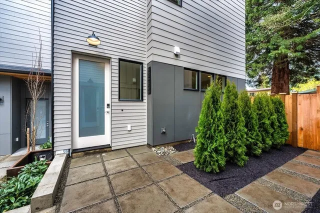 $649,950 | 13544 39th Avenue Northeast, Unit B, Seattle, WA 98125