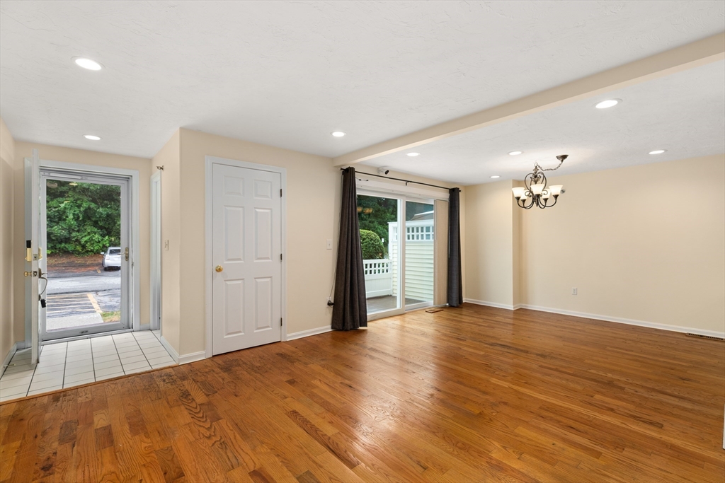 360 Littleton Road, Unit H5 Chelmsford, MA 01824 - Photo 5 of 32