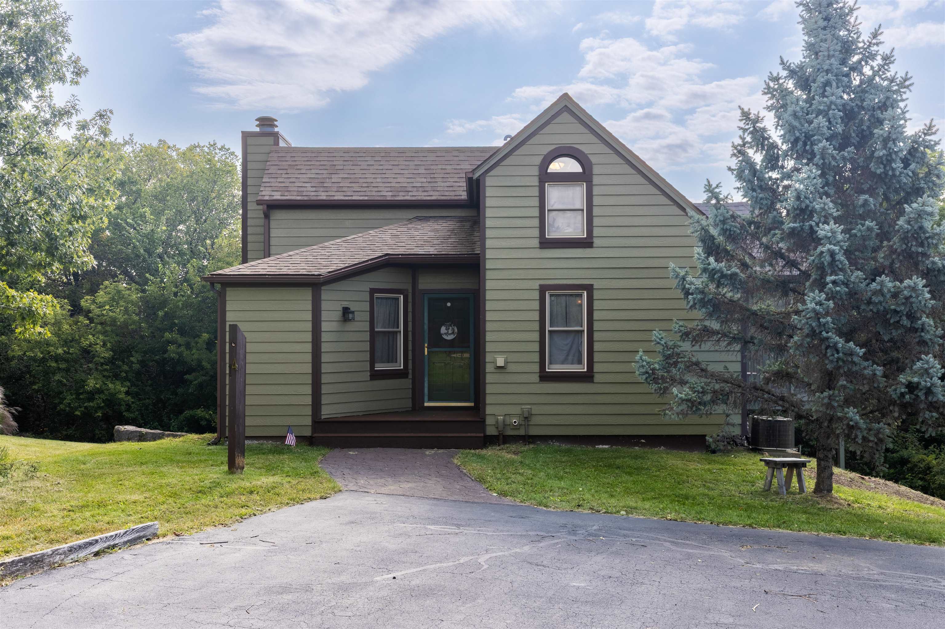 14 Timberon Trail Galena, IL 61036 - Photo 20 of 31 a front view of a house with a yard