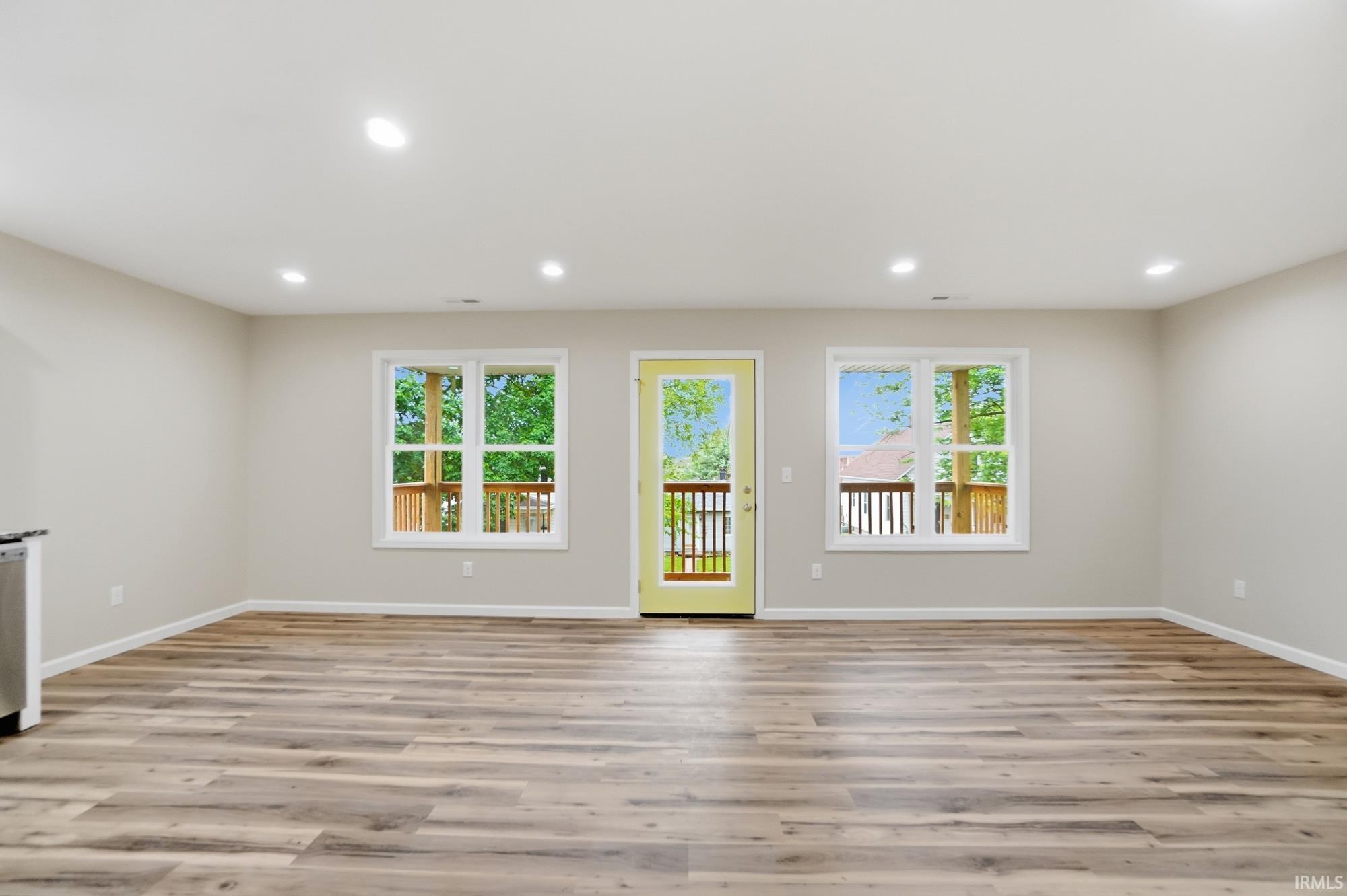 1626 Howell Street, Unit 201 Fort Wayne, IN 46808 - Photo 4 of 33