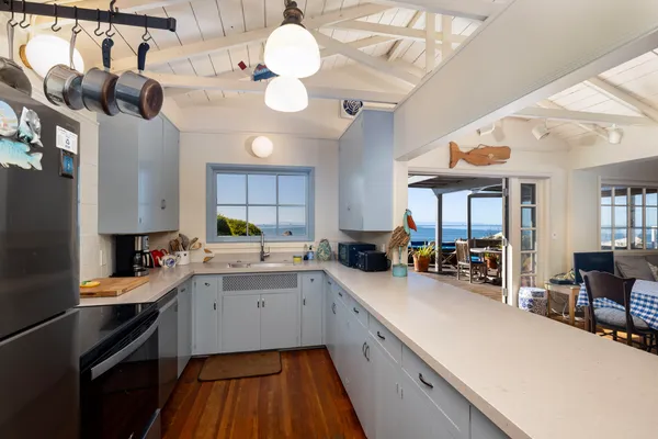 $12,500,000 | 3581 Padaro Lane, Carpinteria, CA 93013