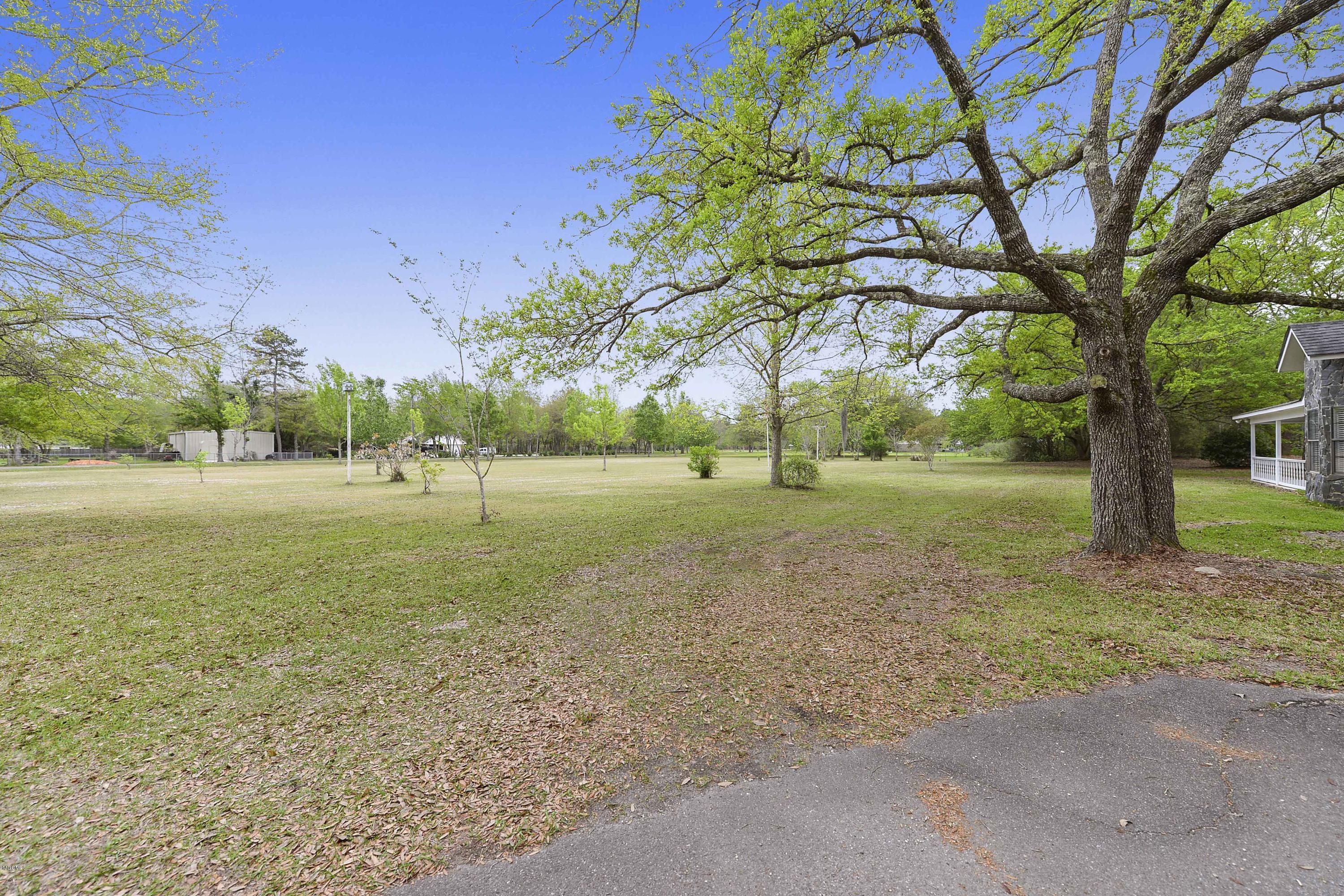 4001 Kasper Road Moss Point, MS 39562 - Photo 19 of 21 022