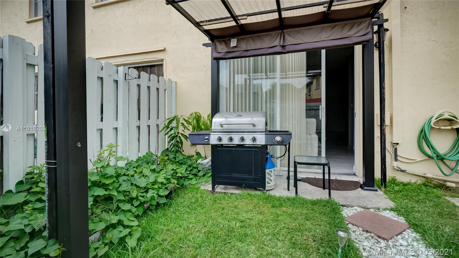 6980 Northwest 177th Street, Unit L102 Hialeah, FL 33015 - Photo 29 of 45