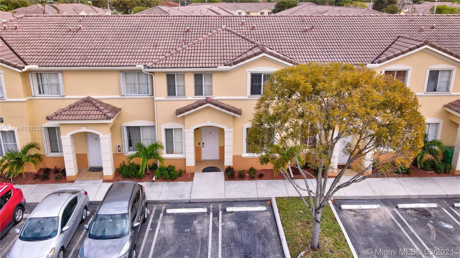 6980 Northwest 177th Street, Unit L102 Hialeah, FL 33015 - Photo 33 of 45