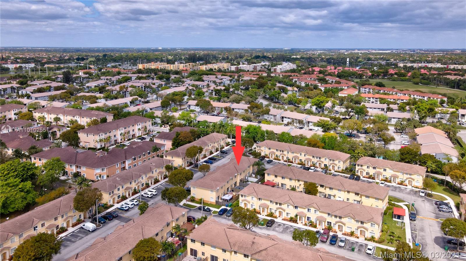 6980 Northwest 177th Street, Unit L102 Hialeah, FL 33015 - Photo 39 of 45