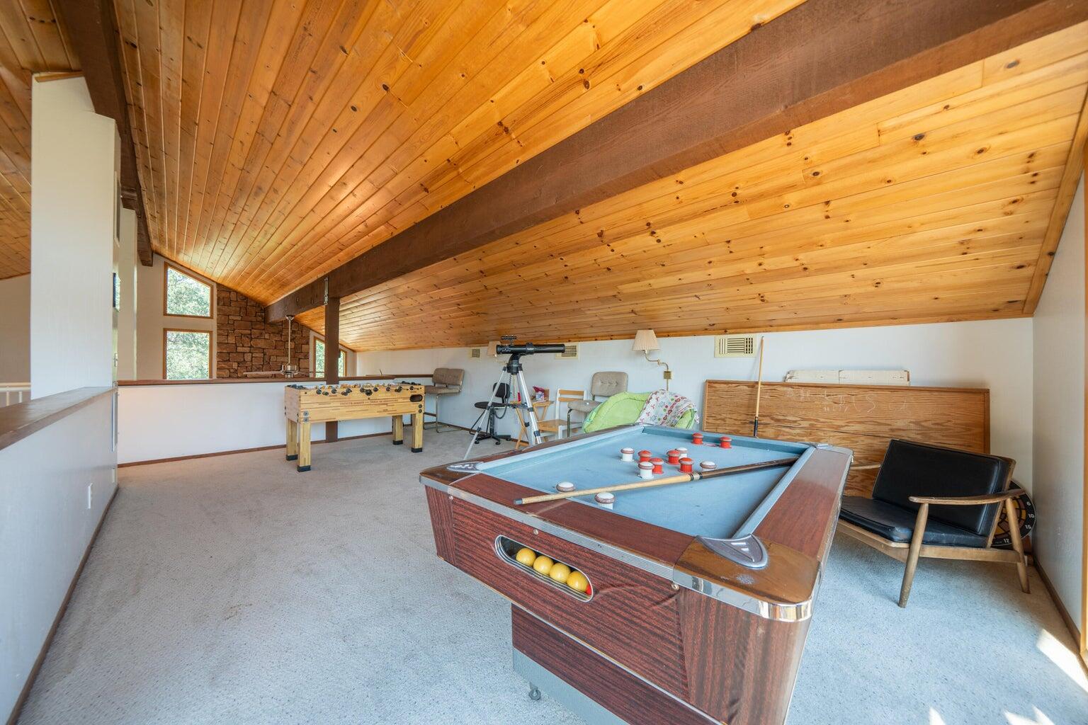 8846 Goldstone Lane Redding, CA 96001 - Photo 27 of 64 20250610222040978318000000-o