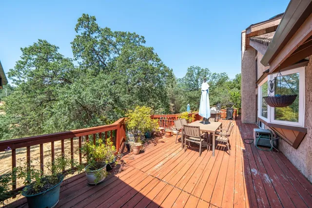 $819,500 | 8846 Goldstone Lane, Redding, CA 96001