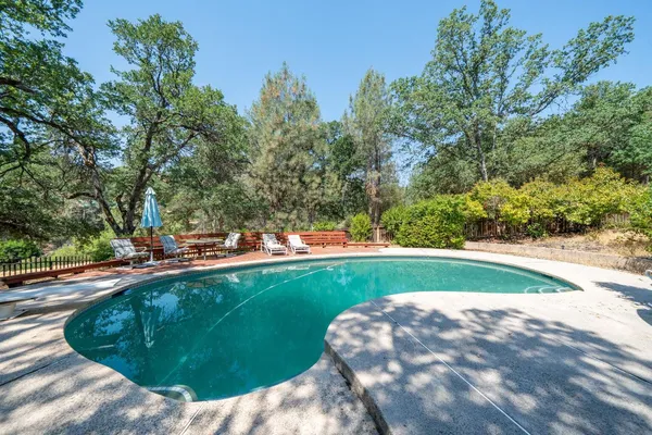 $819,500 | 8846 Goldstone Lane, Redding, CA 96001